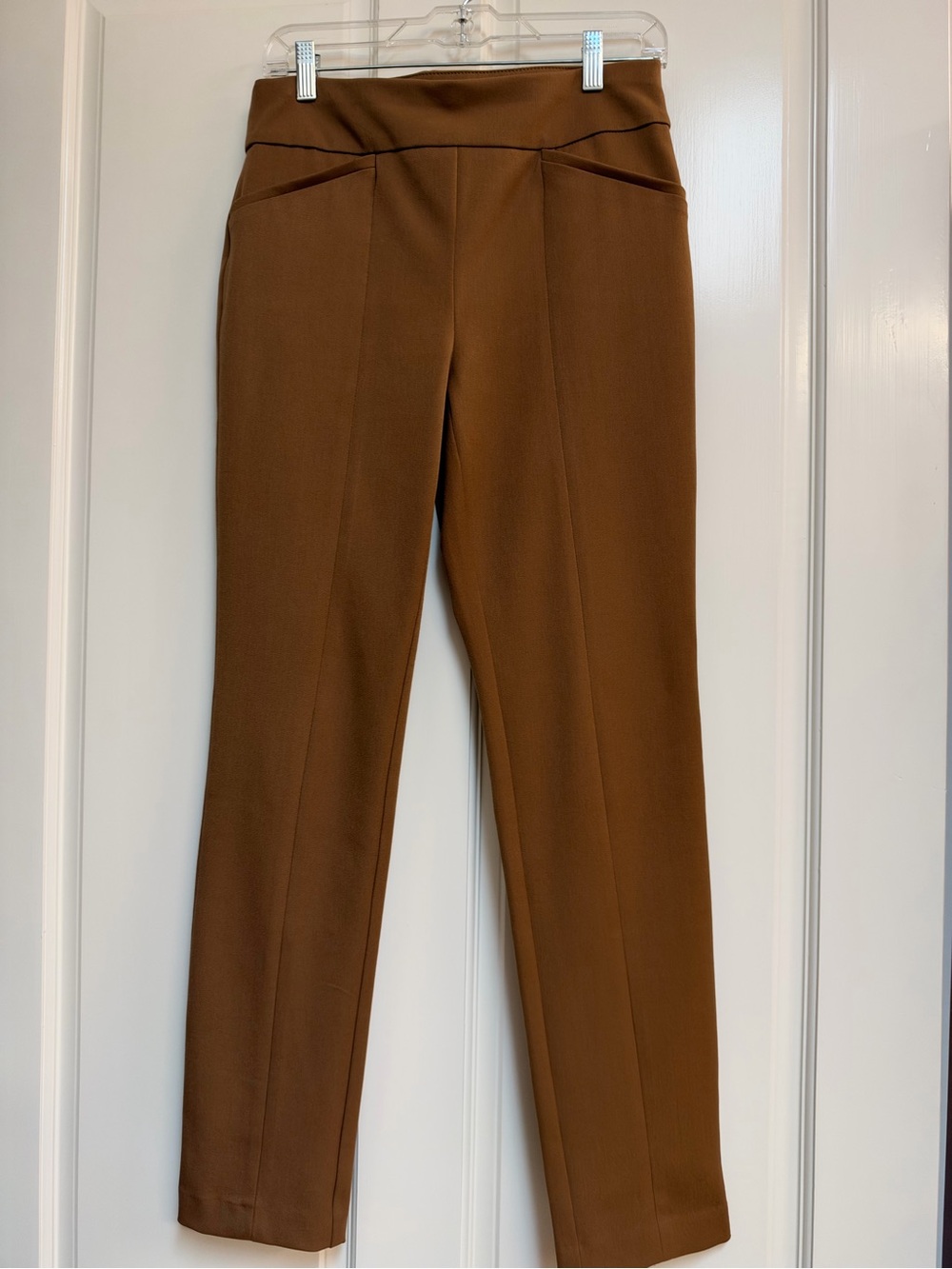 Chico’s So Slimming Pants Caramel Color size 0.5( 6 or small)